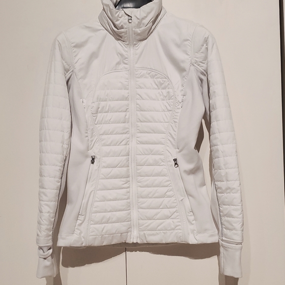 Lululemon First Mile Jacket in White - Picture 6 of 7